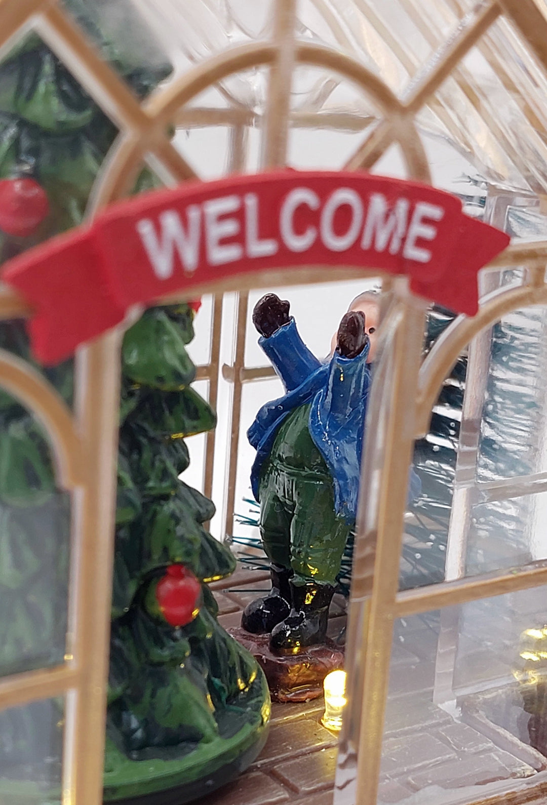 Christmas Village - Greenhouse by Wizardi F07-N1-15-2401