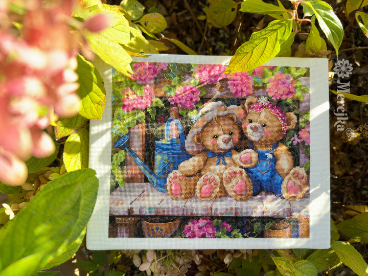 Garden Friends K-265 Counted Cross-Stitch Kit
