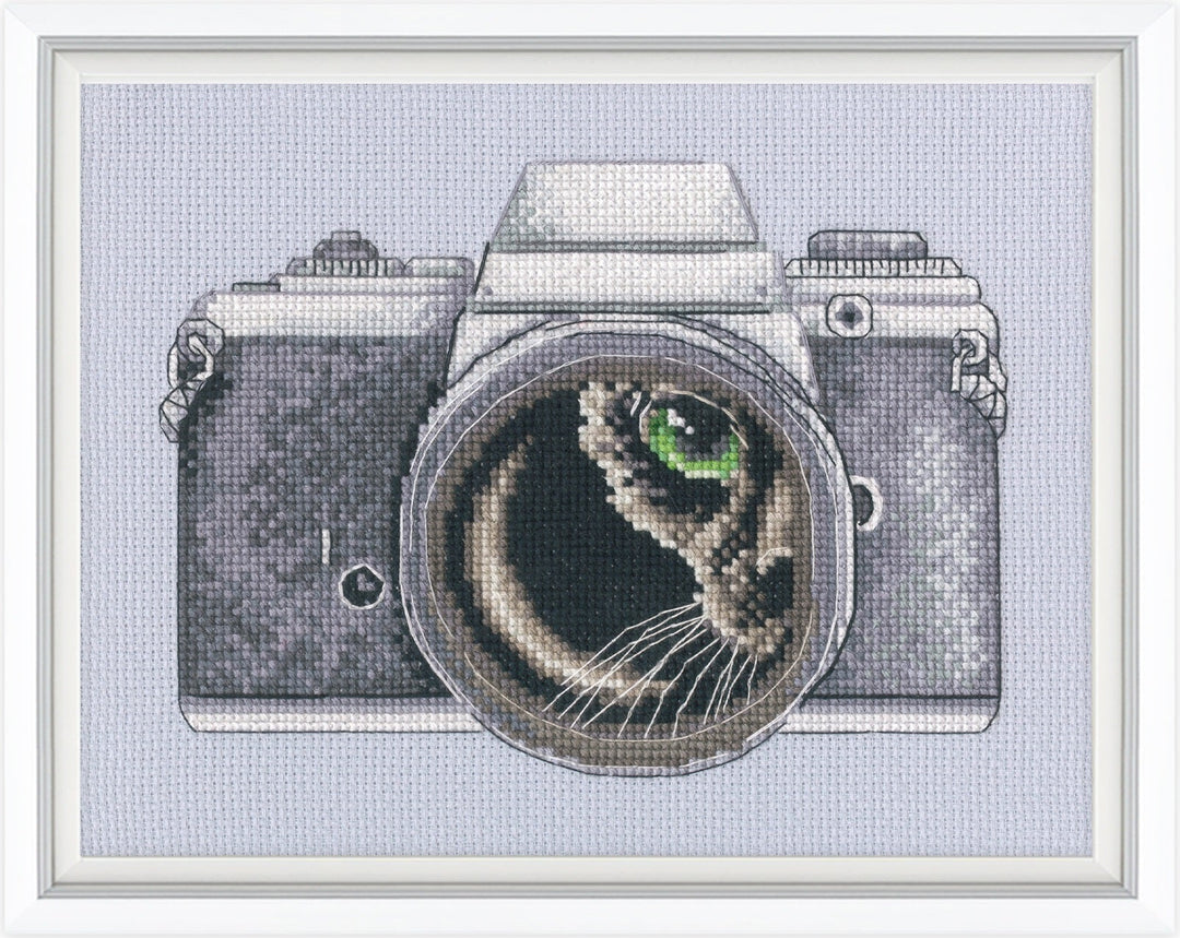 Catographer M1037 Counted Cross Stitch Kit