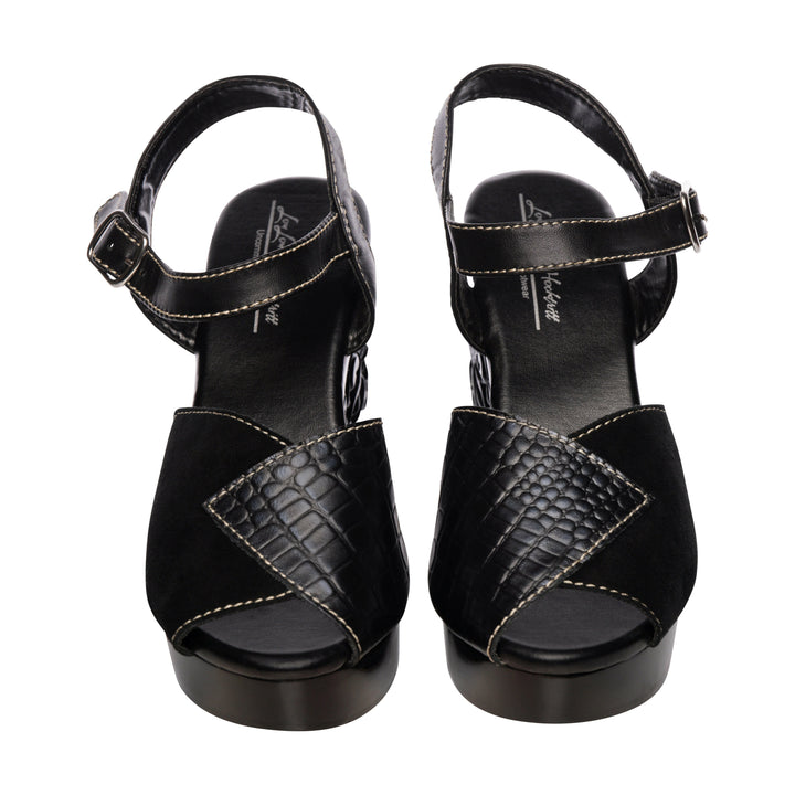 the Momento Mori - in Black Snake on Black