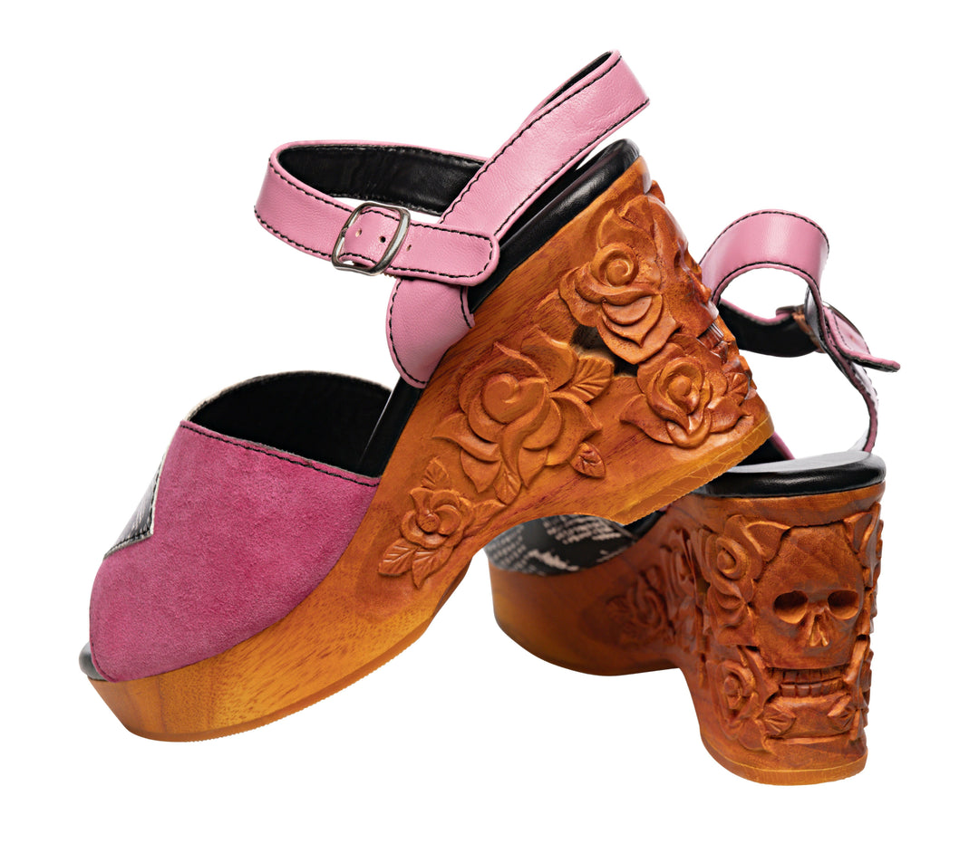 the Momento Mori - in Electric Pink with Black and White Snake on Natural base