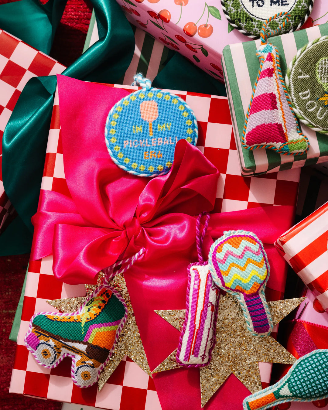 Needlepoint Icon Ornament - Roller Skate