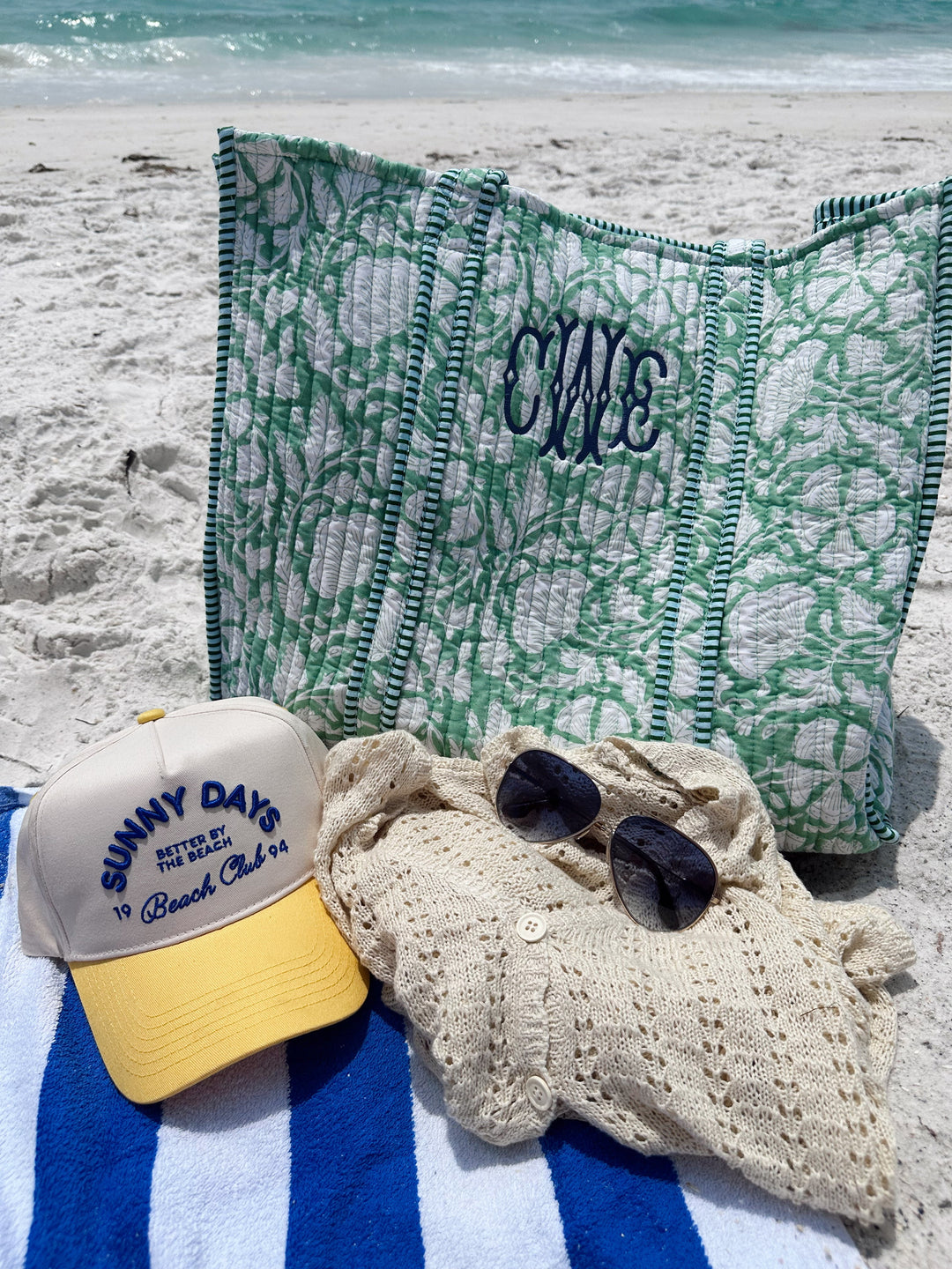 Sunny Days - Yellow Vintage Trucker Hat