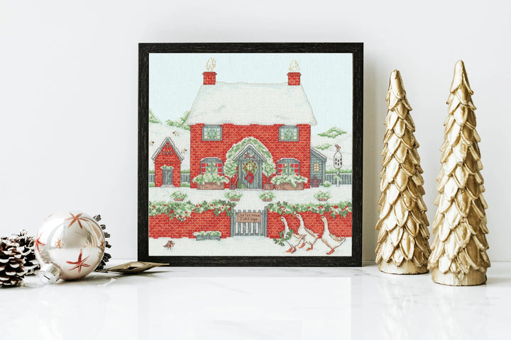 Christmas Cottage XSS17 Counted Cross Stitch Kit