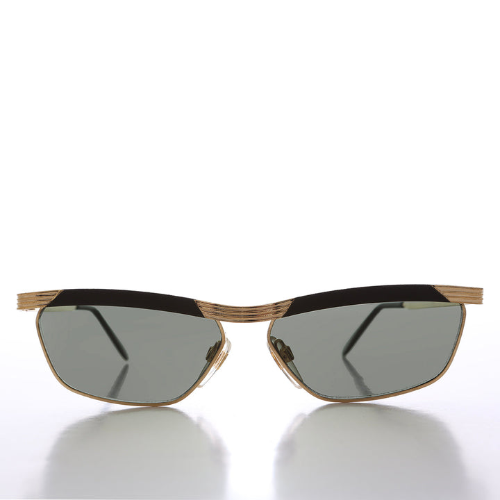 90s Curved Gold Black Frame - Yara