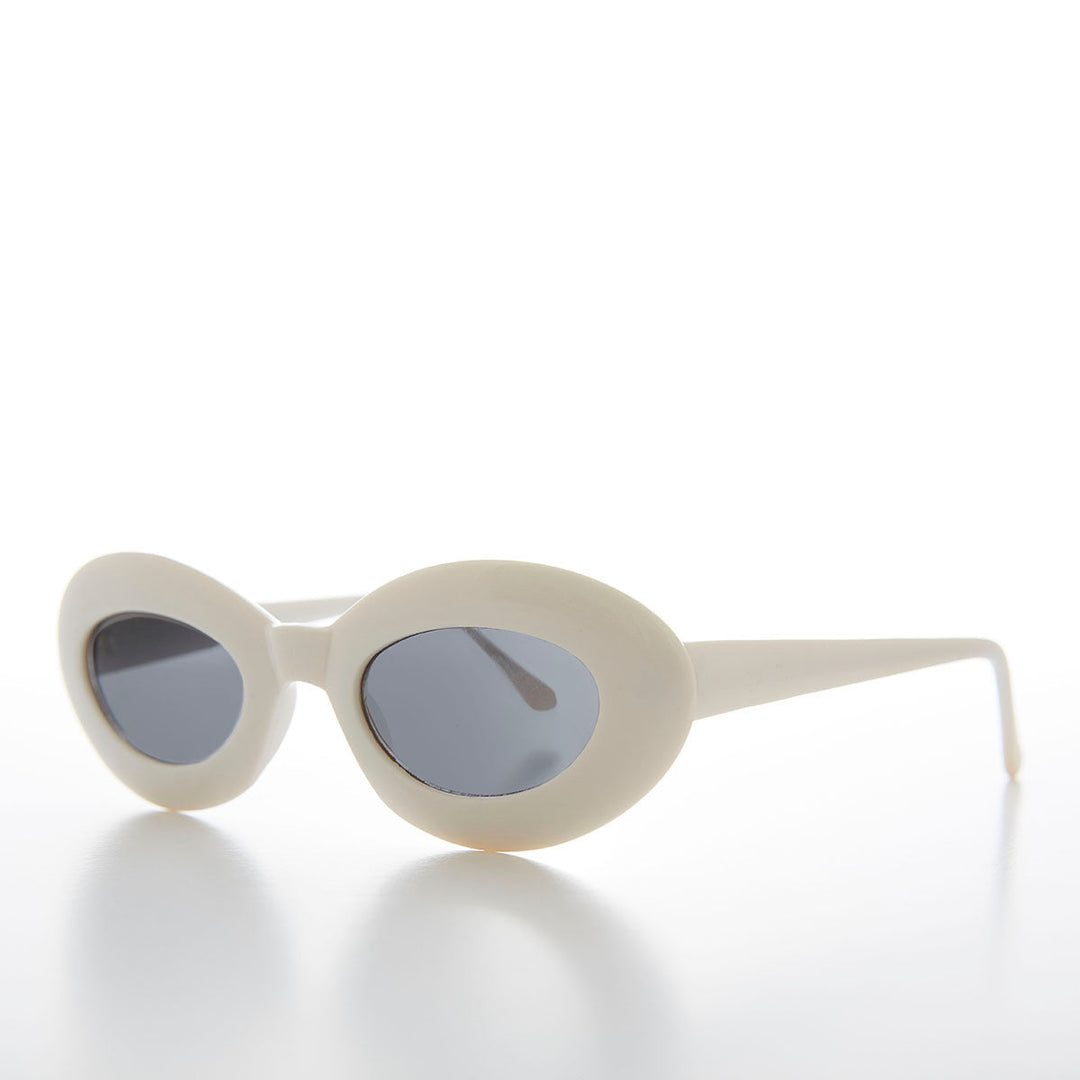 Chunky Retro 60s Cat Eye Vintage Sunglass - Zana
