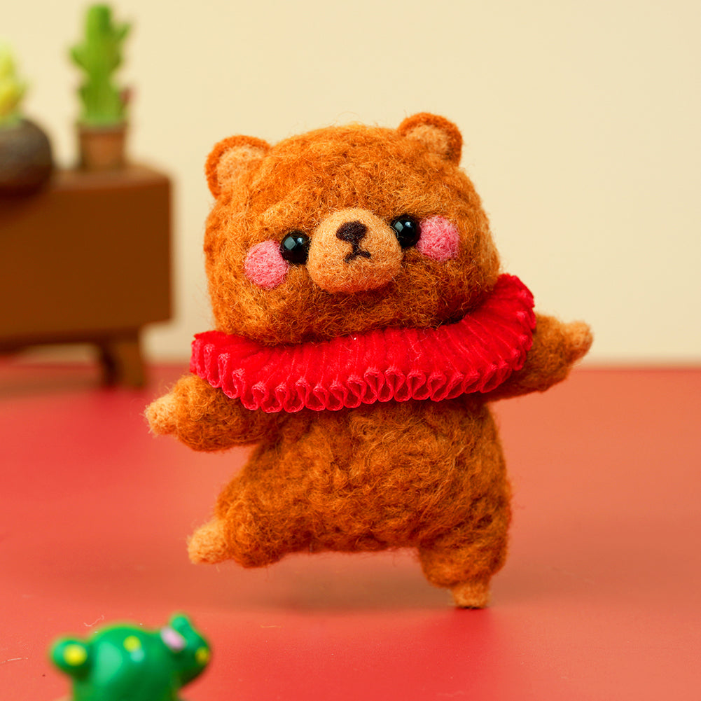 Bear Needle Felting Kit. Wizardi DIY Wool Craft Kit F07N8-W184