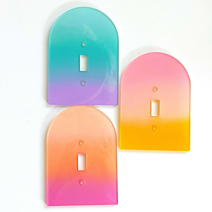 Arch light switch plate