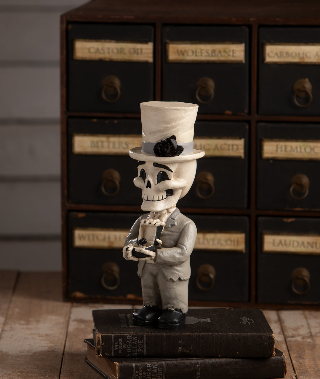 Groom Mortimer Skelly by Bethany Lowe Designs, image 3