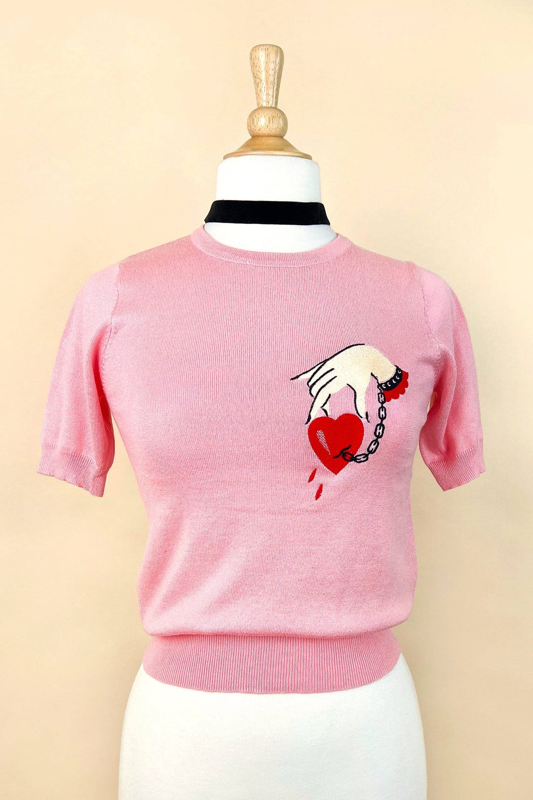 Captive Heart short sleeve Sweater in Pink