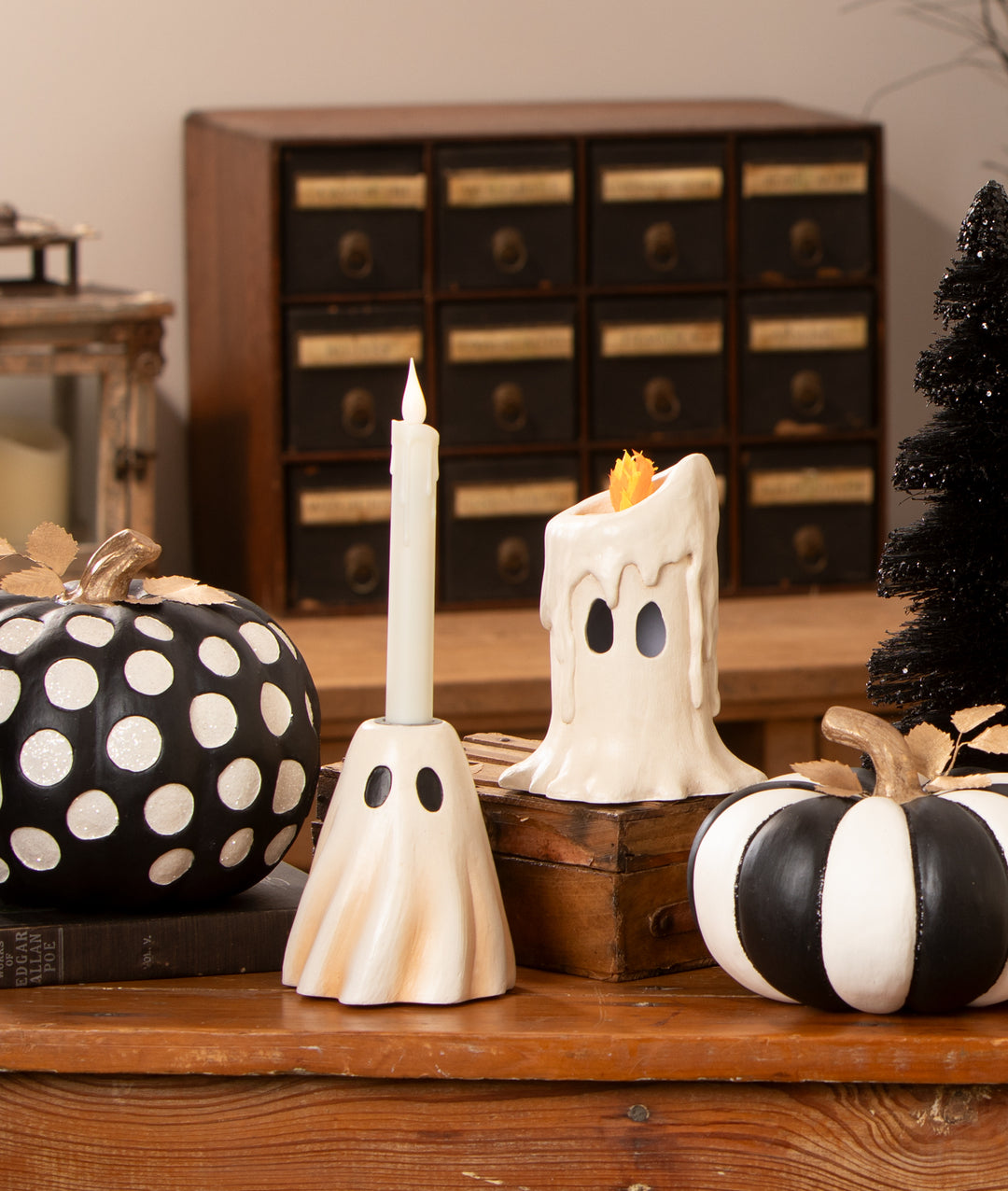 Large Dottie Noir Pumpkin by Bethany Lowe Designs, image 4