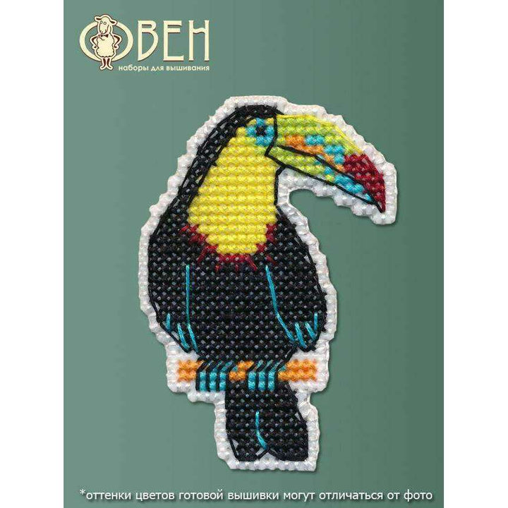 Badge - toucan 1318 Plastic Canvas Counted Cross Stitch Kit
