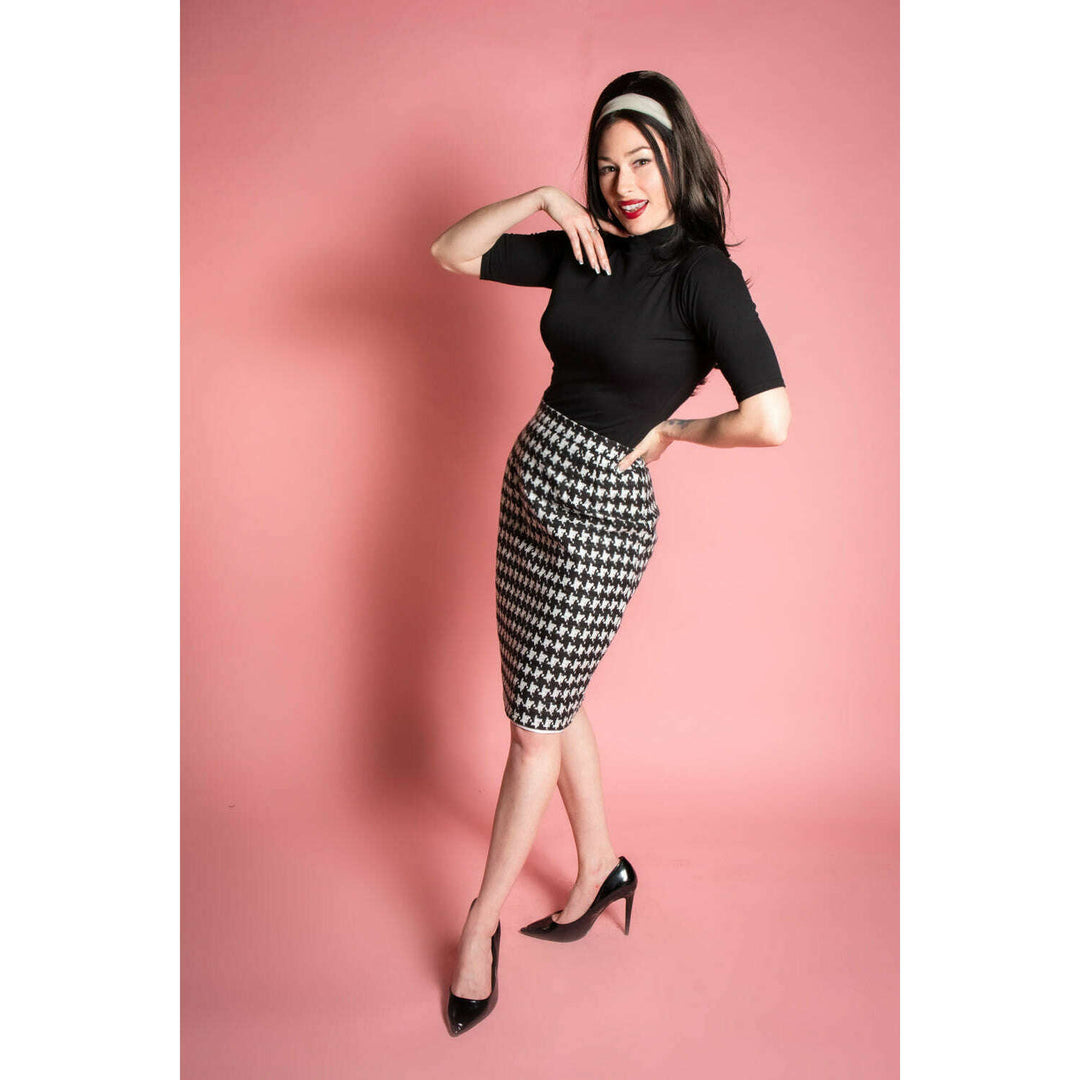 Basic Pencil Skirt- Houndstooth