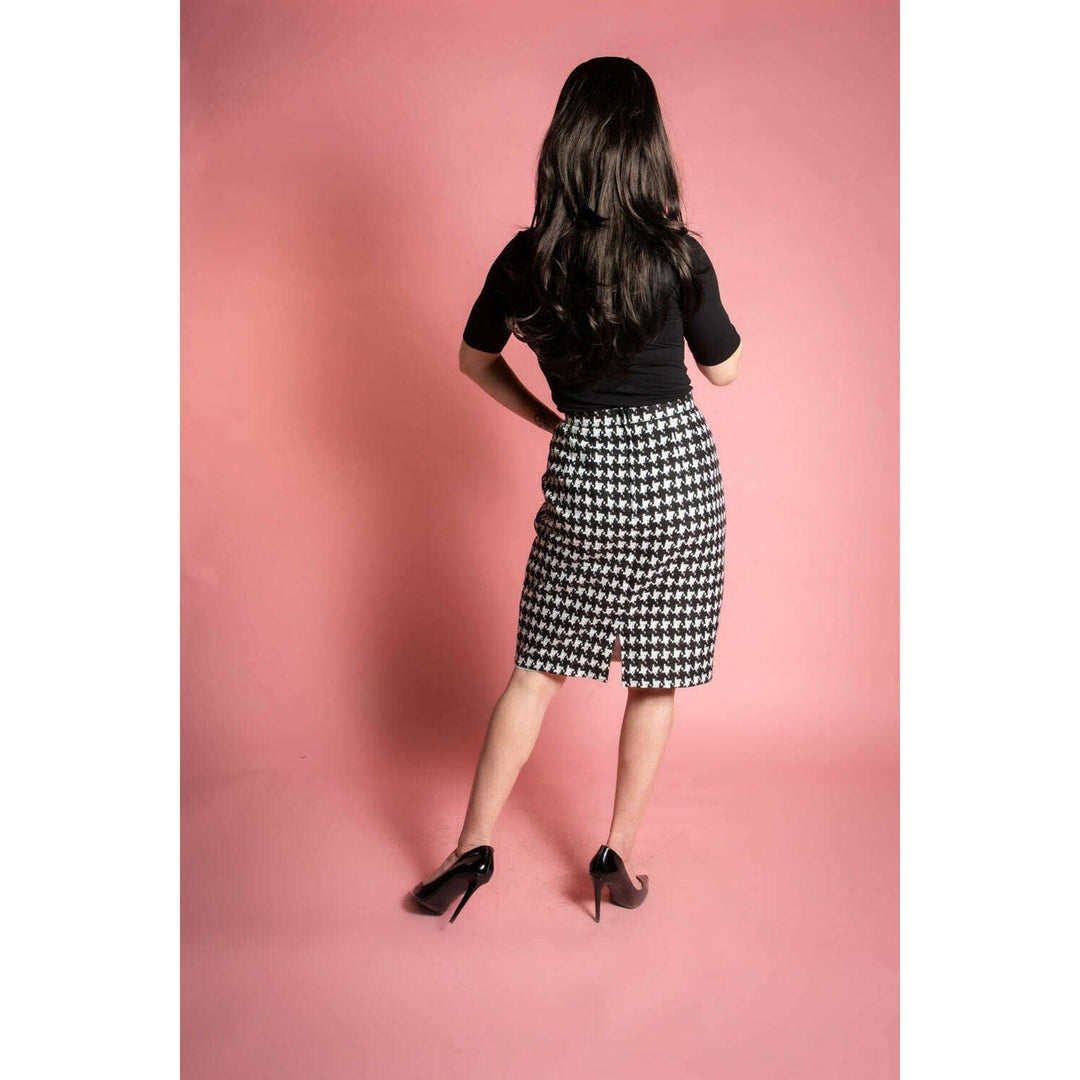 Basic Pencil Skirt- Houndstooth