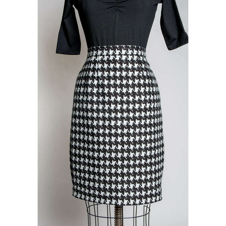 Basic Pencil Skirt- Houndstooth