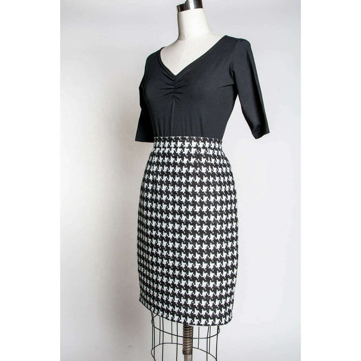 Basic Pencil Skirt- Houndstooth