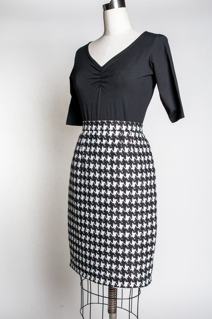 Basic Pencil Skirt- Houndstooth