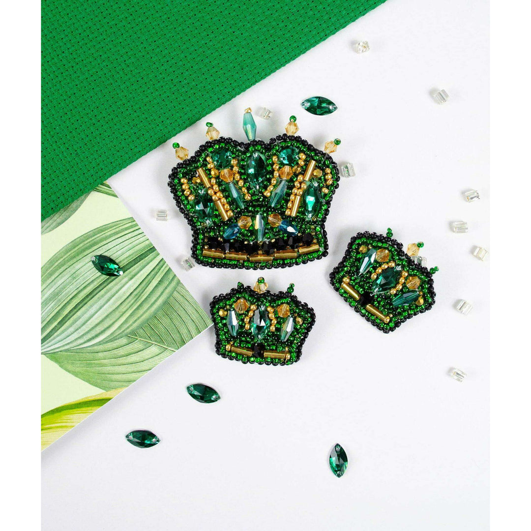 Bead Embroidery Decoration Kit  - Symbol of the monarch AD-229