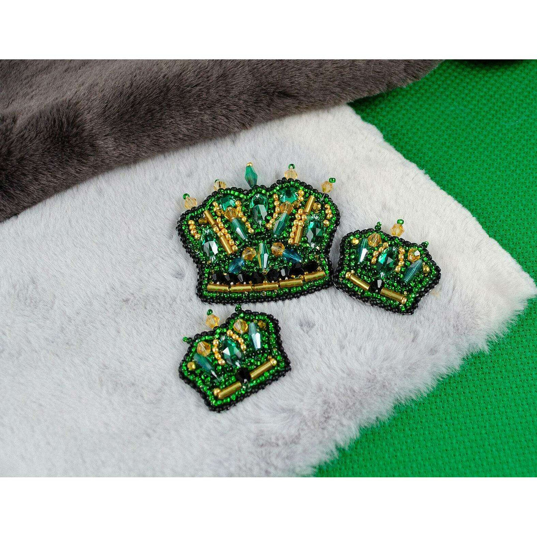 Bead Embroidery Decoration Kit  - Symbol of the monarch AD-229