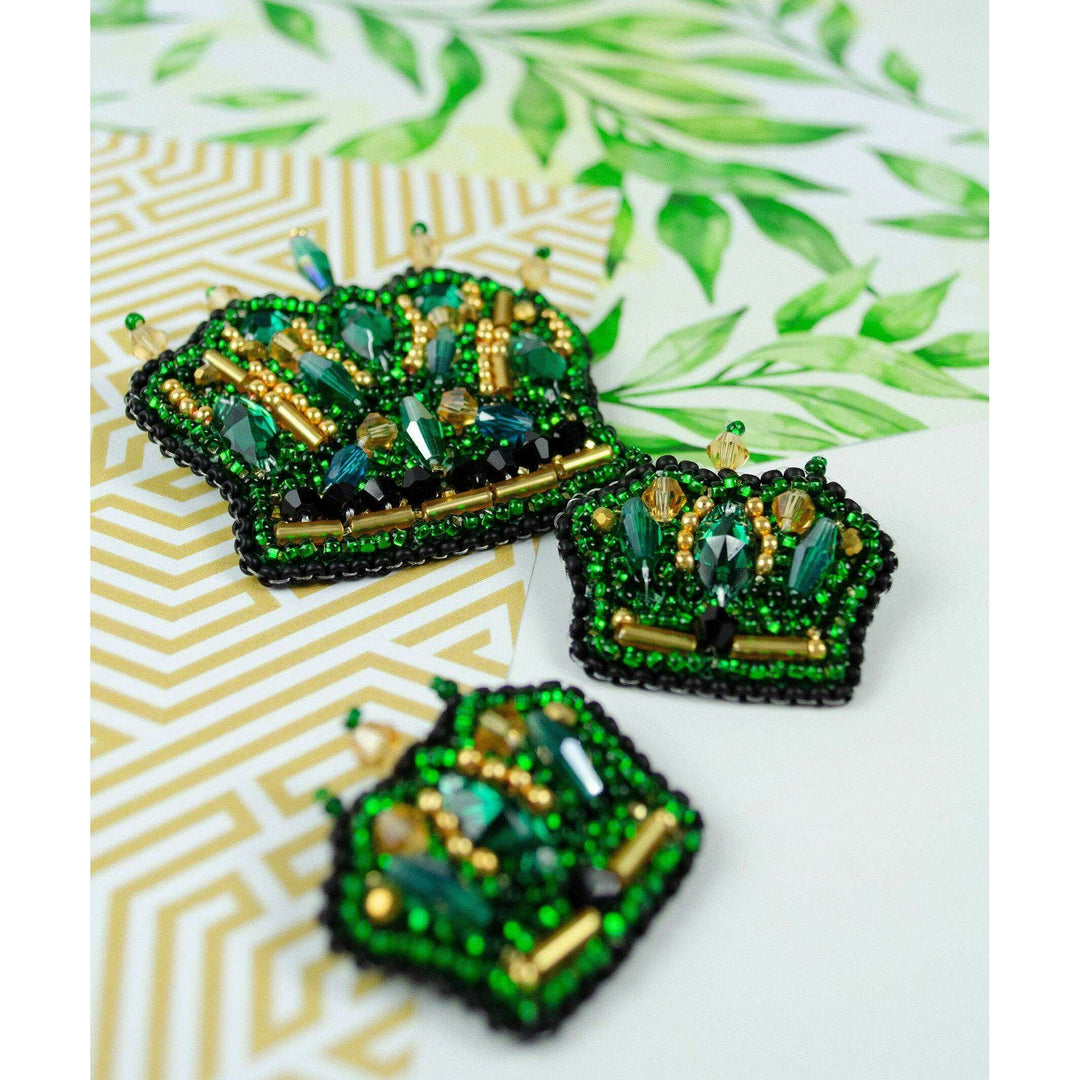 Bead Embroidery Decoration Kit  - Symbol of the monarch AD-229