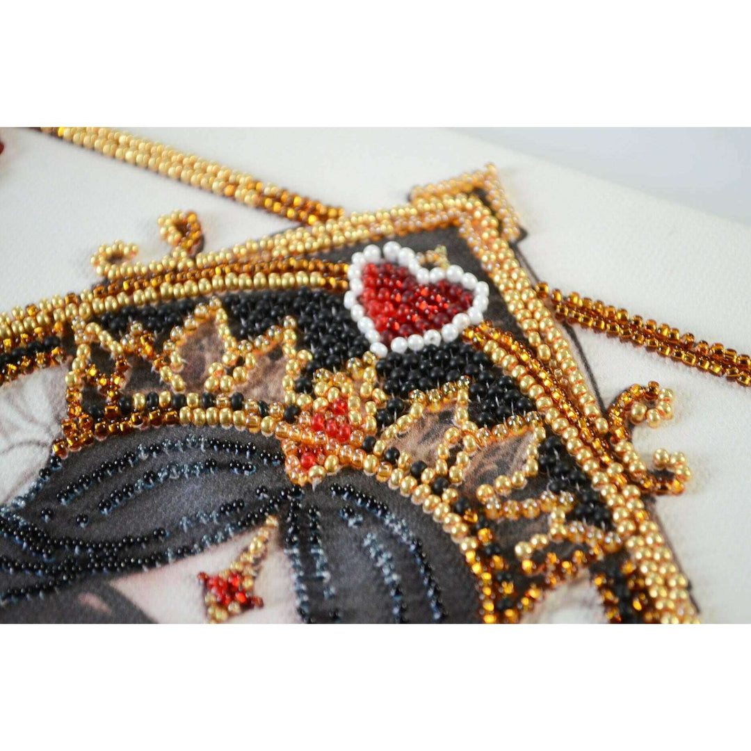 Bead Embroidery Kit - Queen of hearts AB-940