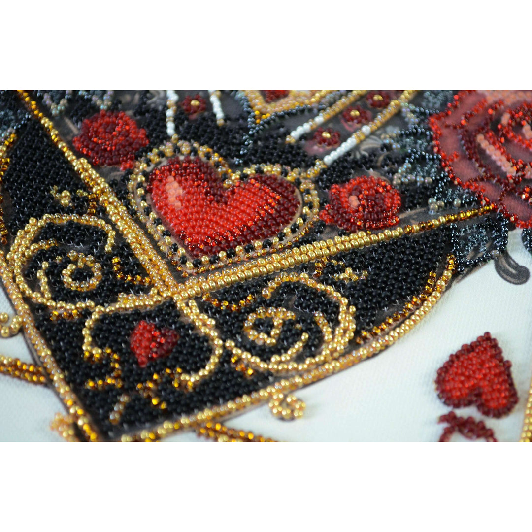 Bead Embroidery Kit - Queen of hearts AB-940