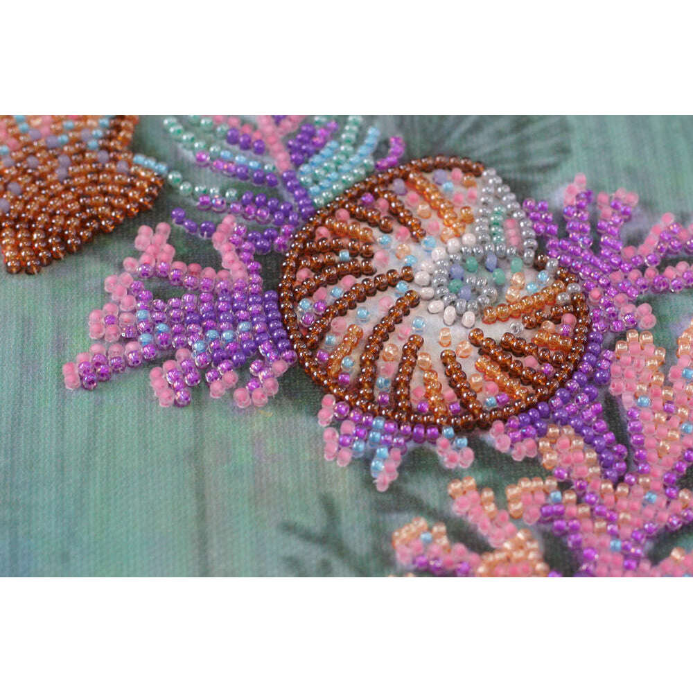 Bead Embroidery Kit - Wreath of shells
