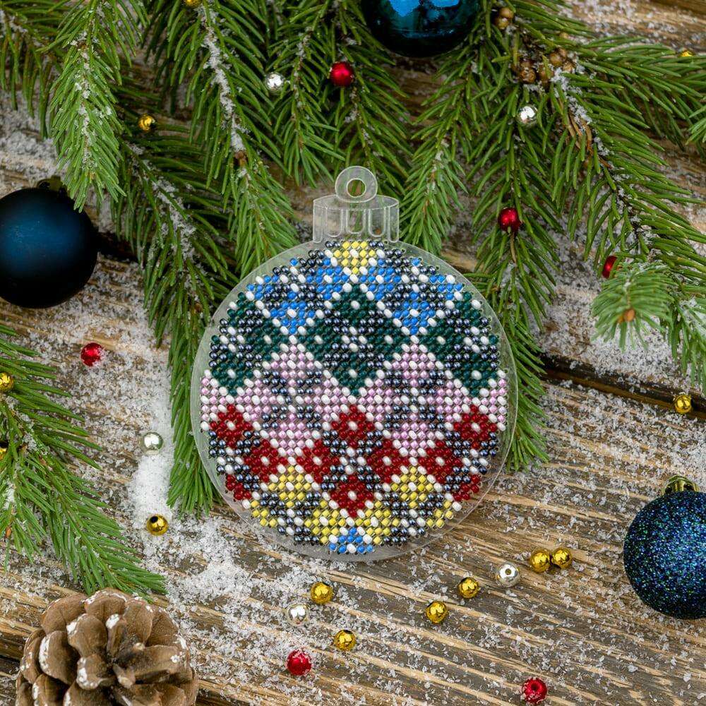 Bead embroidery kit on a plastic base FLPL-036