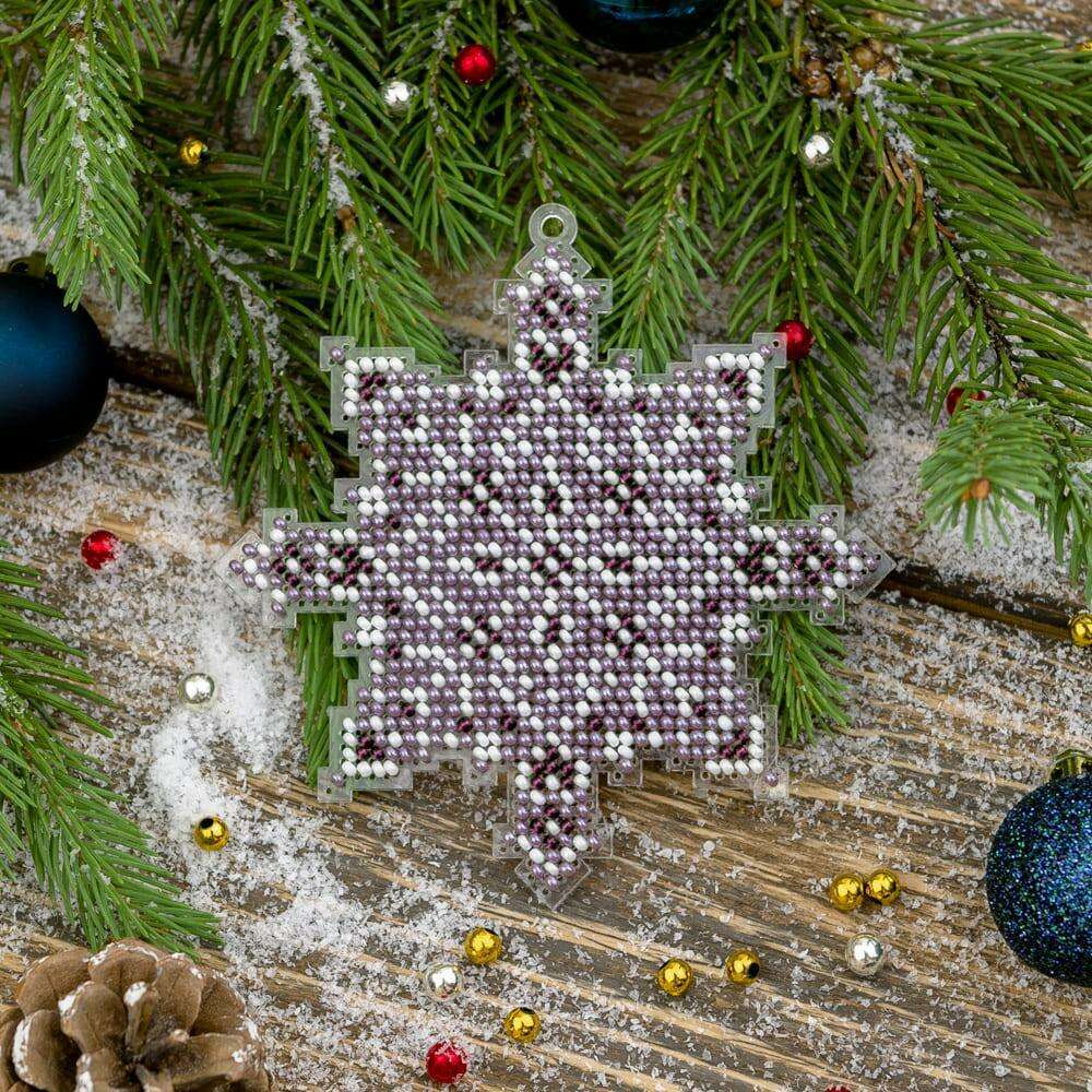 Bead embroidery kit on a plastic base FLPL-039
