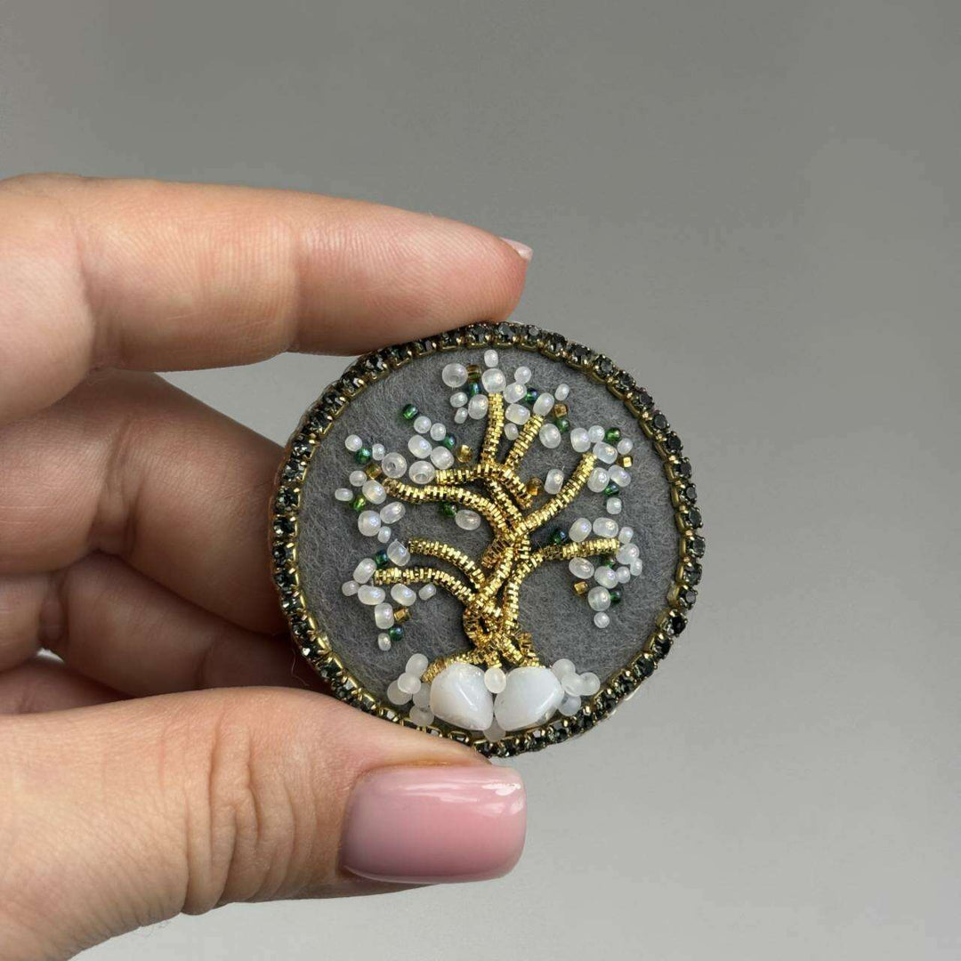Beadwork kit for creating brooch Crystal Art Tree of happiness BP-371C
