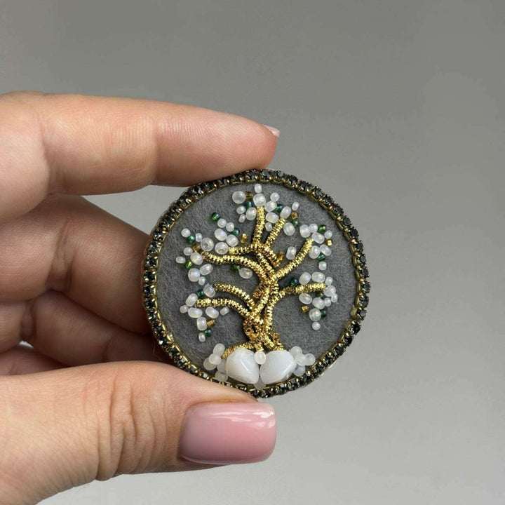 Beadwork kit for creating brooch Crystal Art Tree of happiness BP-371C