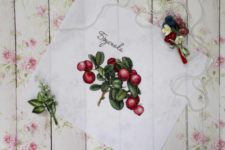 Berries SNV-650 Counted Cross Stitch Kit