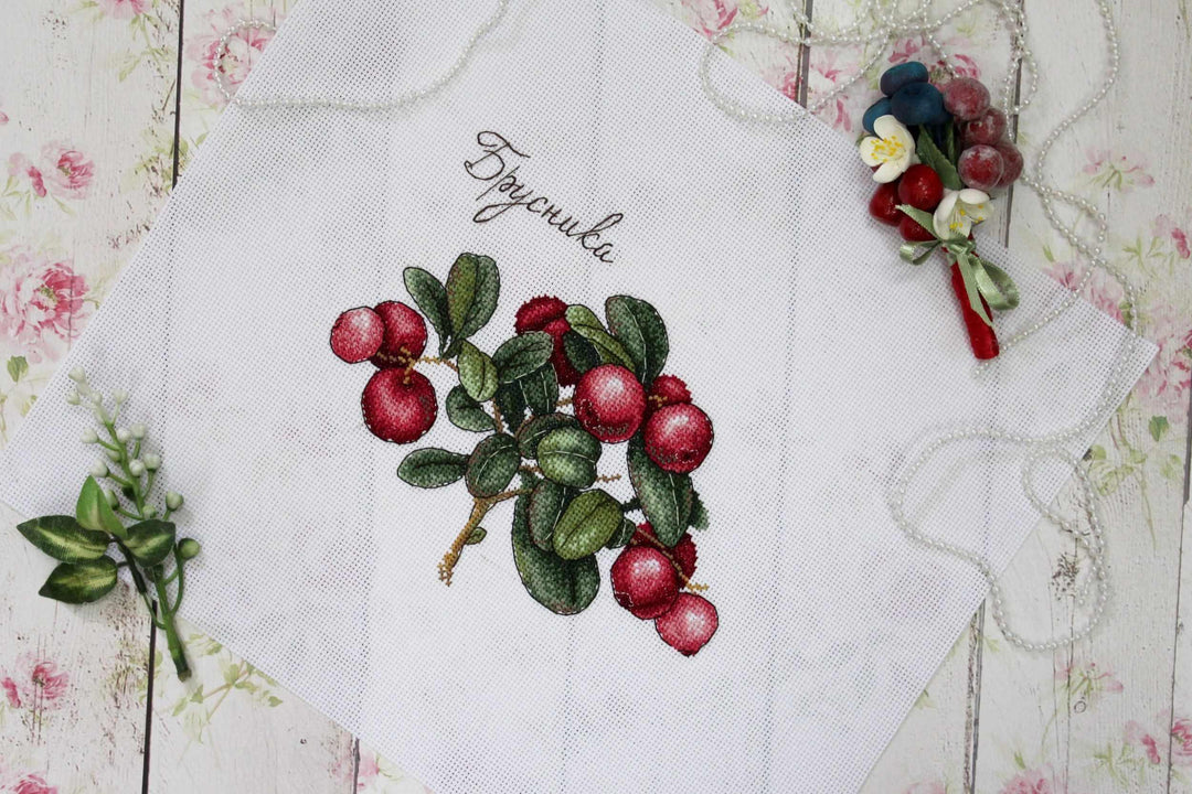 Berries SNV-650 Counted Cross Stitch Kit