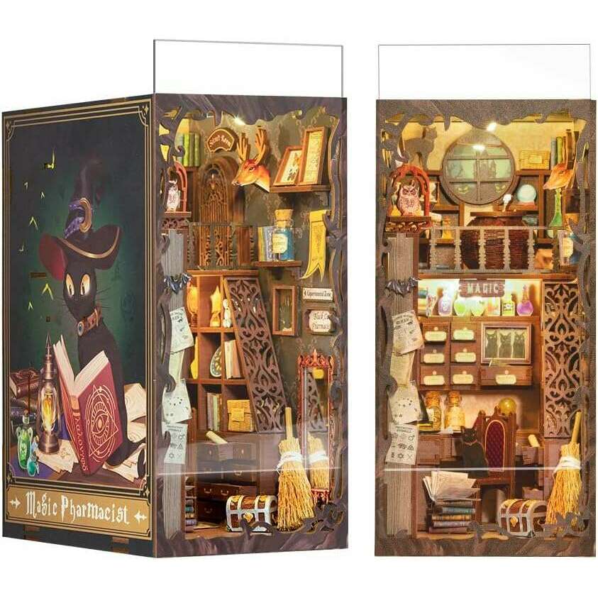 Book Nook Wizardi Miniature - Magic Pharmacist Roombox Kit