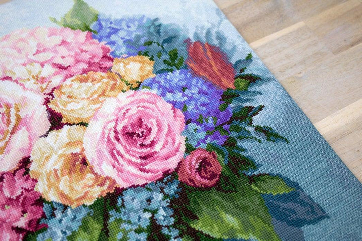 Bouquet B2371L Counted Cross-Stitch Kit