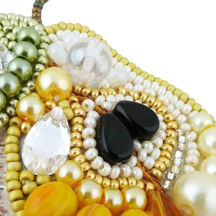 BP-205C Beadwork kit for creating brooch Crystal Art "Pear"
