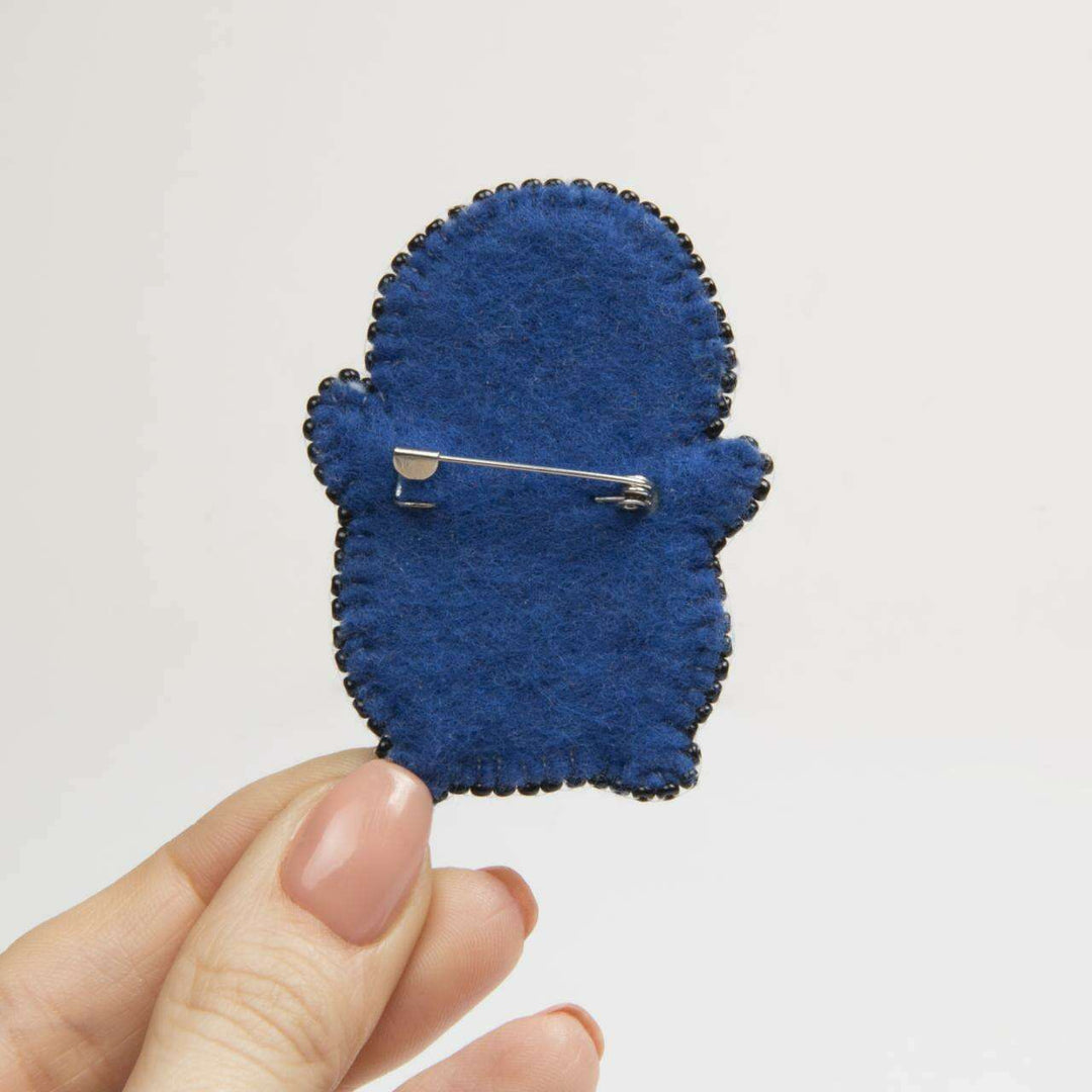 BP-297C Beadwork kit for creating brooch Crystal Art "Penguin"