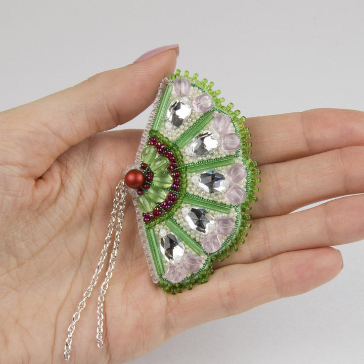 BP-303C Beadwork kit for creating brooch Crystal Art "Fan"