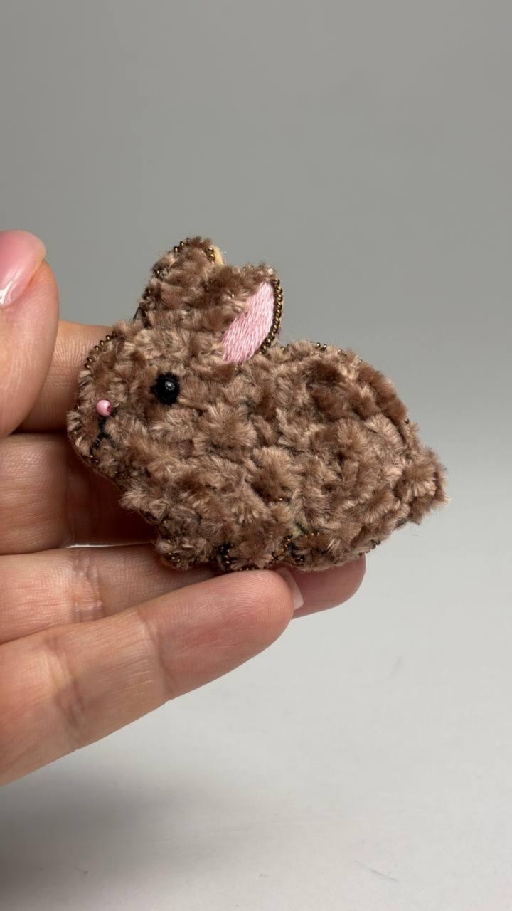 Set for making a brooch Crystal Art Cute bunny BP-377C