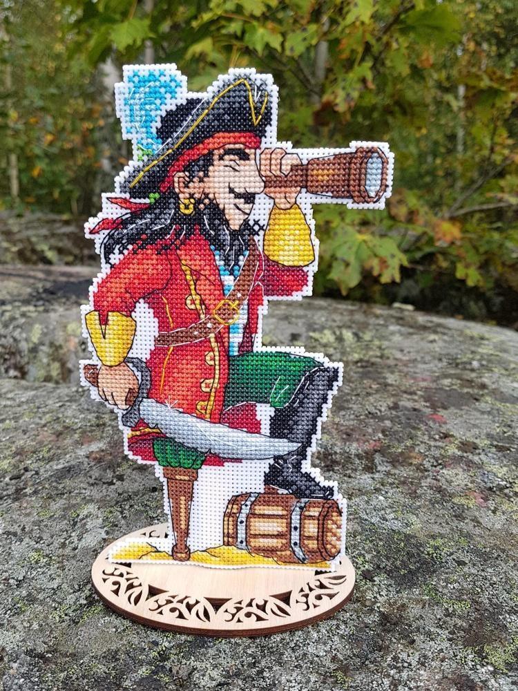 Brave Pirate SR-450 Plastic Canvas Counted Cross Stitch Kit
