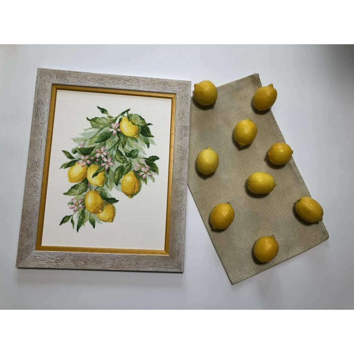 Bright Lemons R2054 Counted Cross Stitch Kit