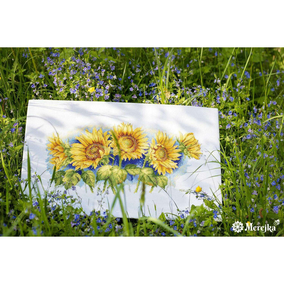 Bright Sunflowers K-125 Counted Cross-Stitch Kit