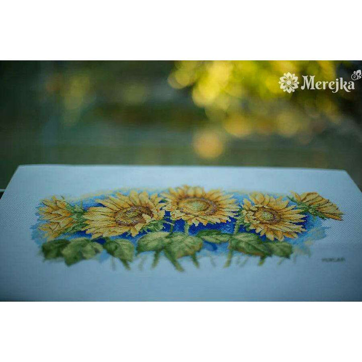 Bright Sunflowers K-125 Counted Cross-Stitch Kit