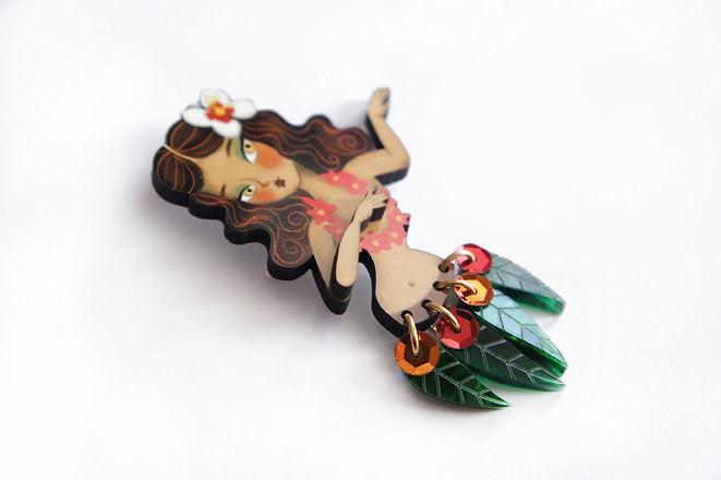 Brunette Hula Girl Brooch by Laliblue - Quirks!