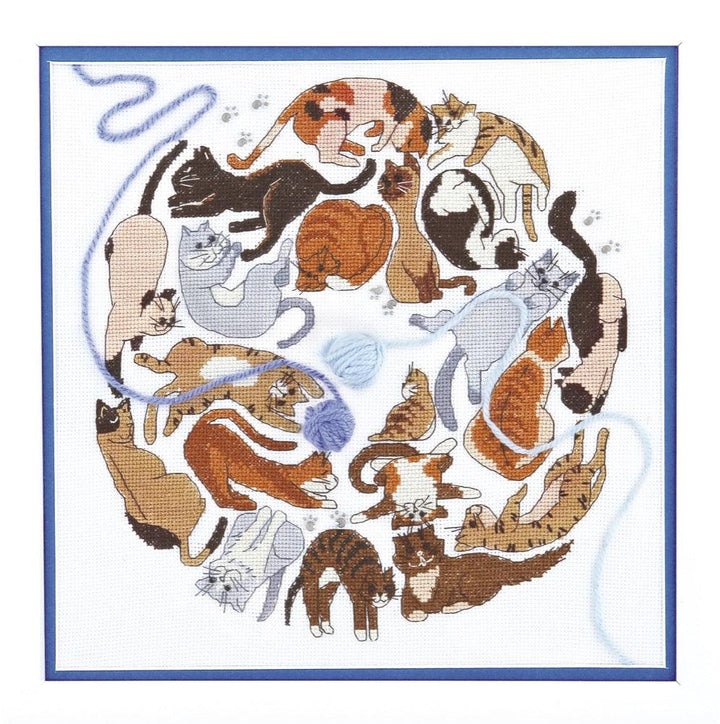 BT-196C Counted cross stitch kit Crystal Art "Game of cats'