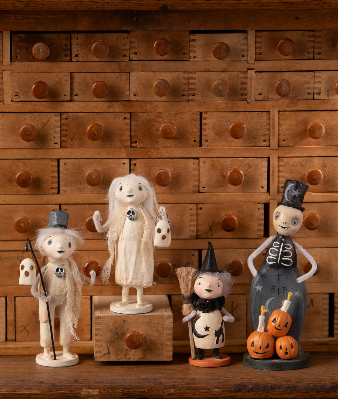 Haunting Henry by Bethany Lowe Designs, image 3