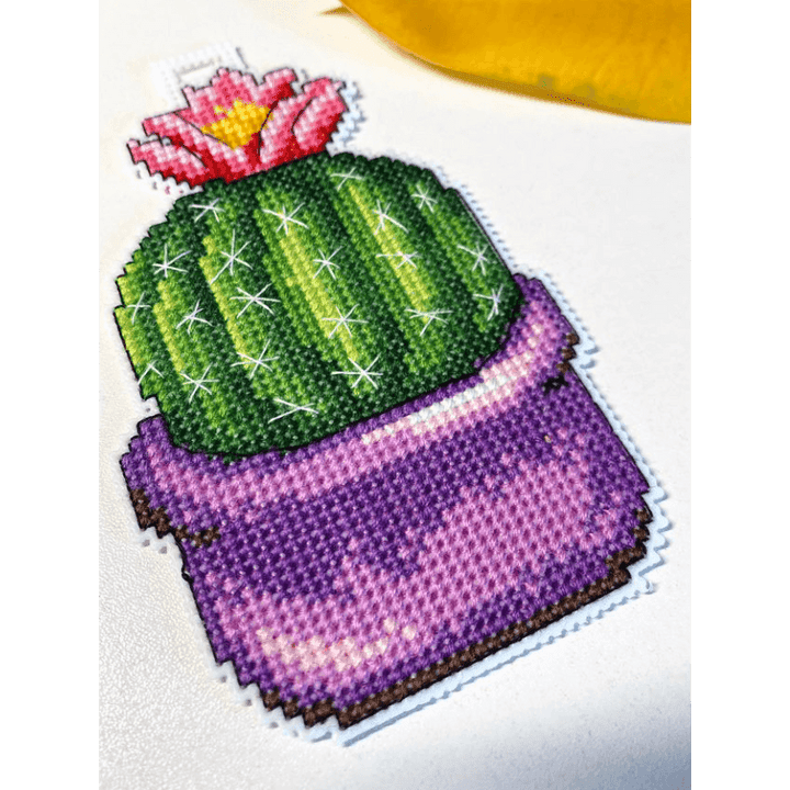 "Cactus" 108CS Counted Cross-Stitch Kit