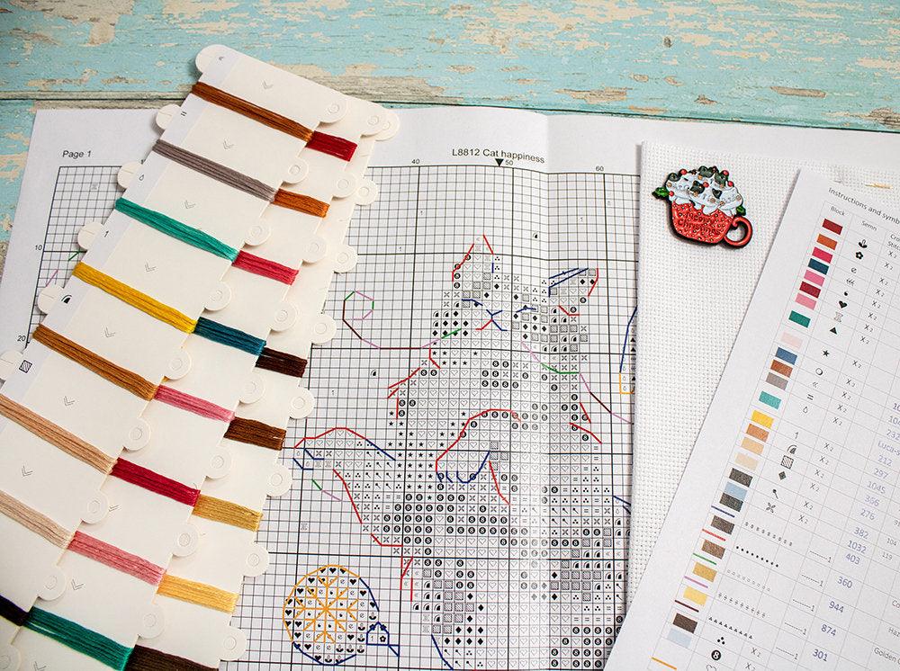 Cat's Happiness L8812 Counted Cross Stitch Kit
