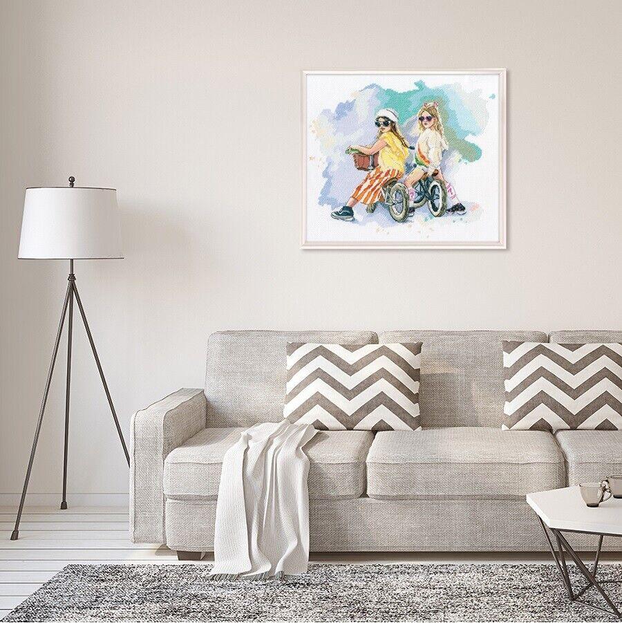 Children's gang M824 Counted Cross Stitch Kit