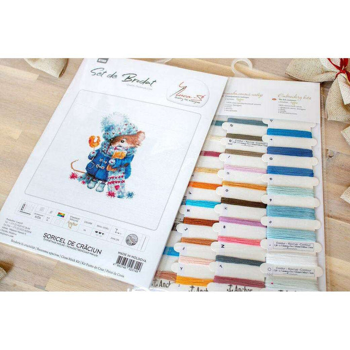 Christmas mouse B1168L Counted Cross-Stitch Kit